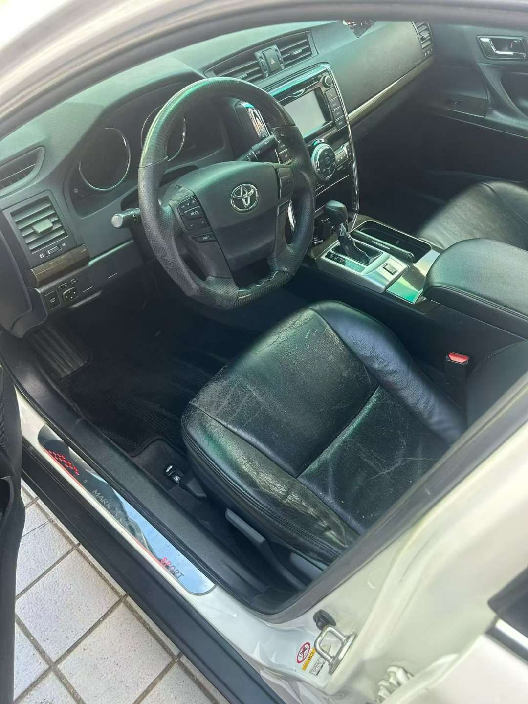 Toyota Reiz 3