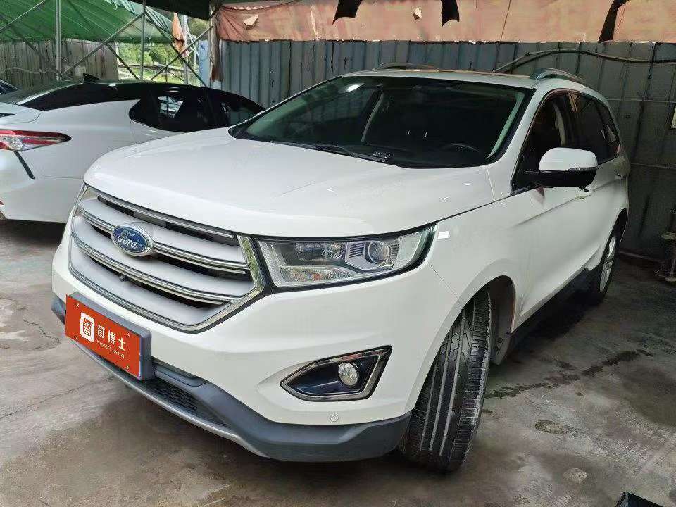 Ford Edge 2.0T 2WD Platinum Edition