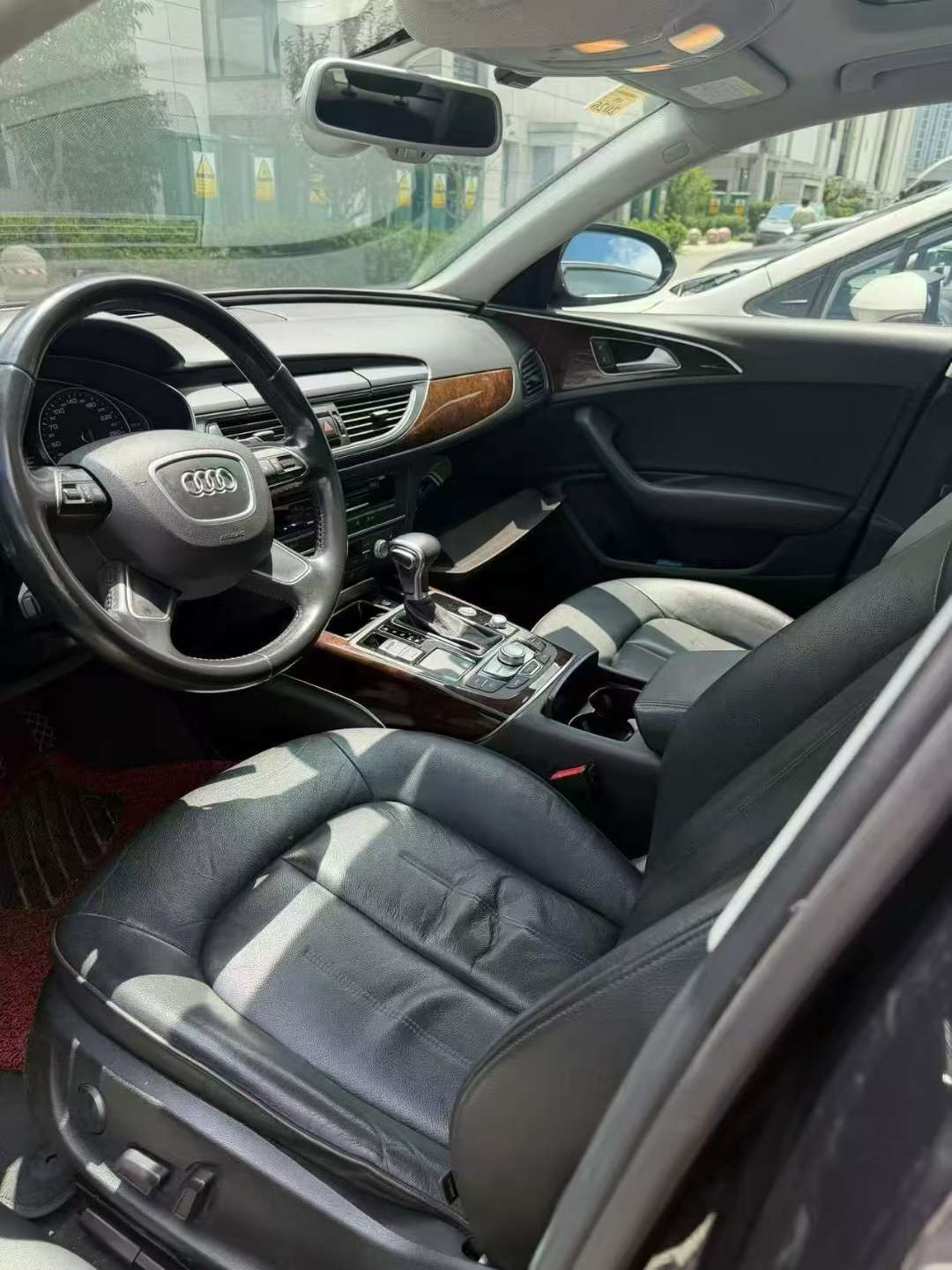 Audi A6 2.5L Comfort 4