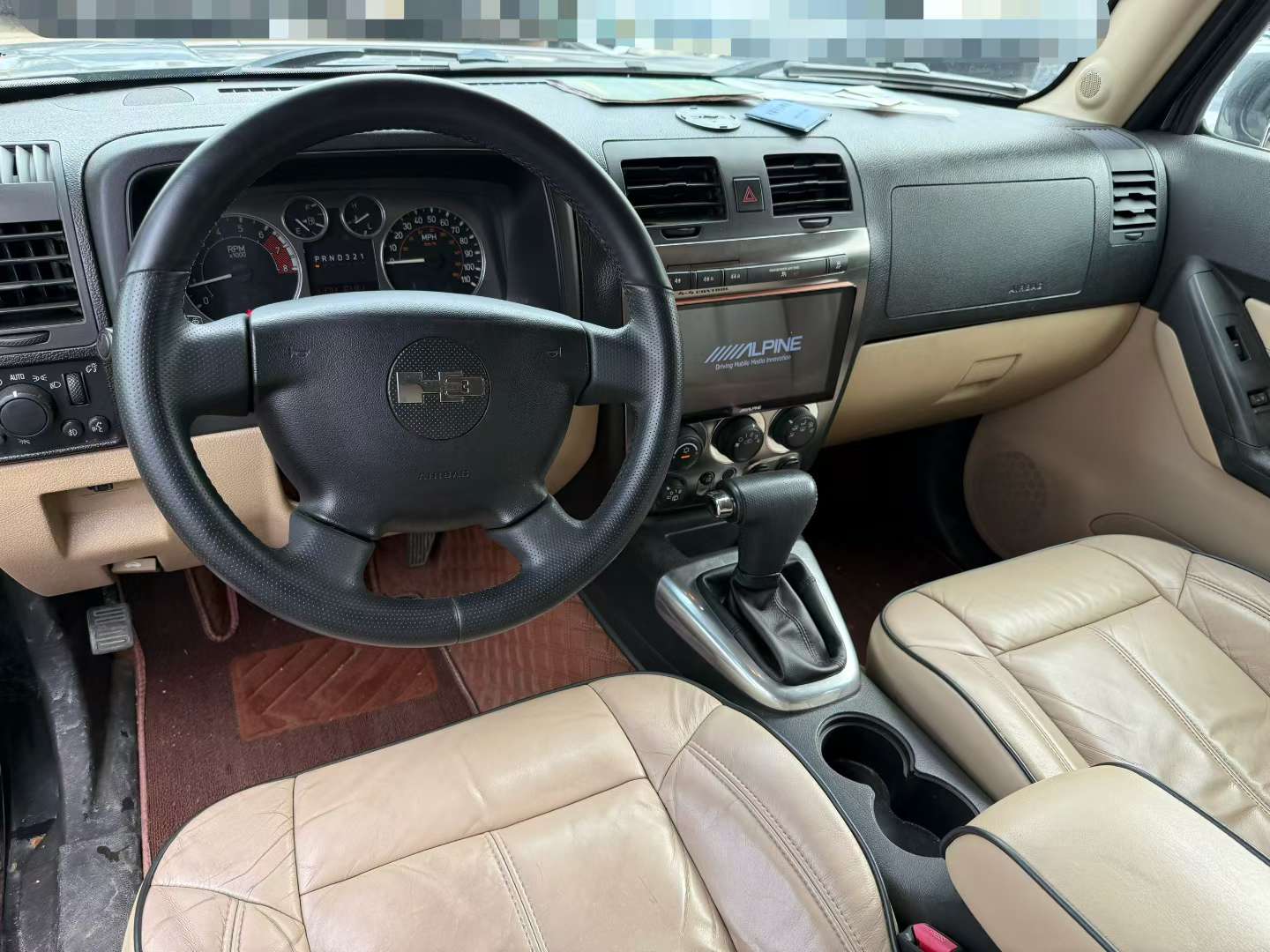 Hummer H3 4