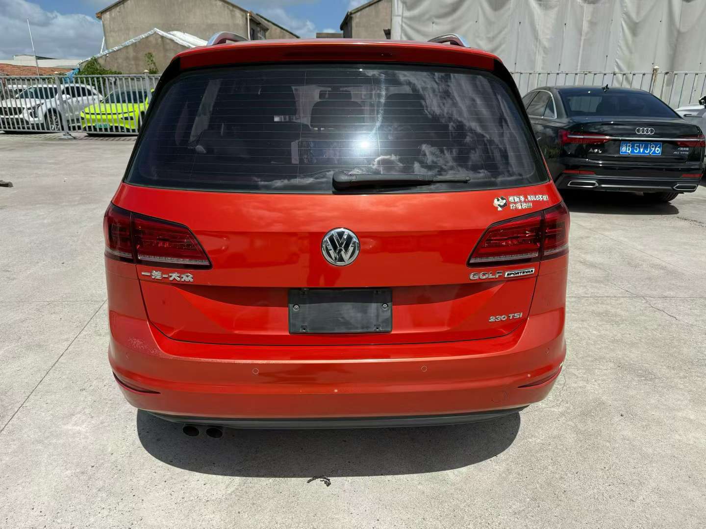 Volkswagen Golf Alltrack 1.4T Automatic 6