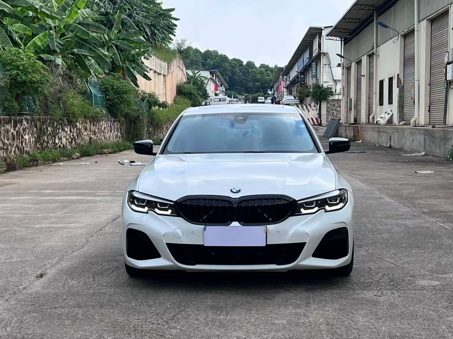 BMW 3 Series 2021 325Li M Sport Night Package 2