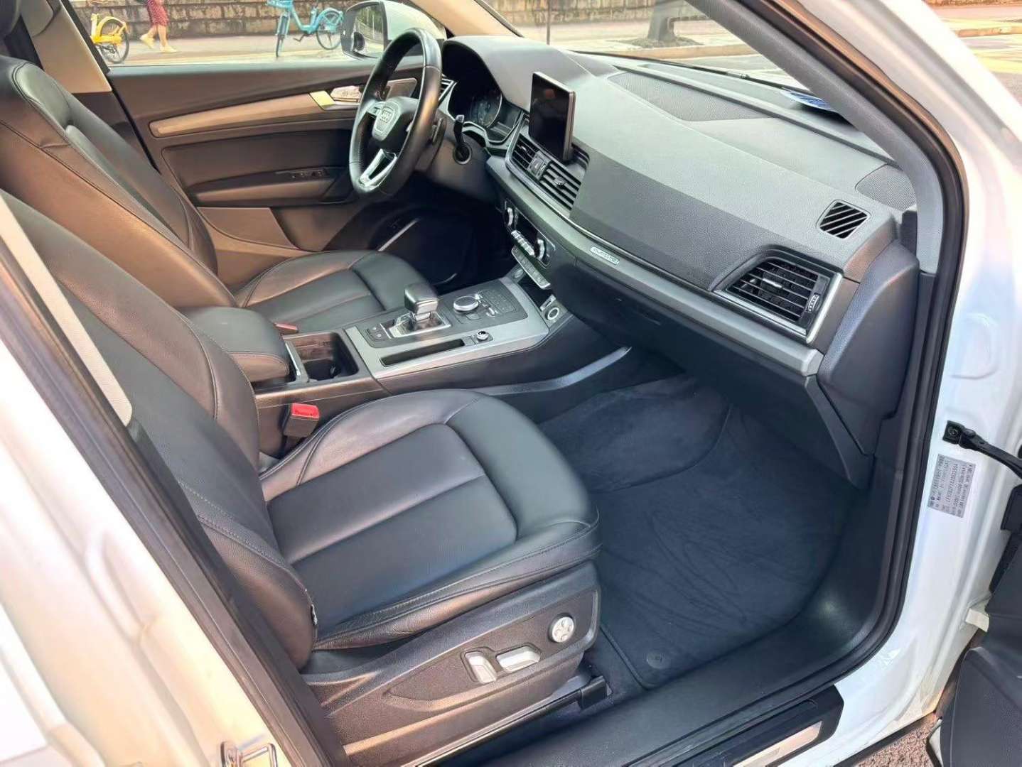 Audi Q5L 2018 40TFSI Honor Edition Advance 8