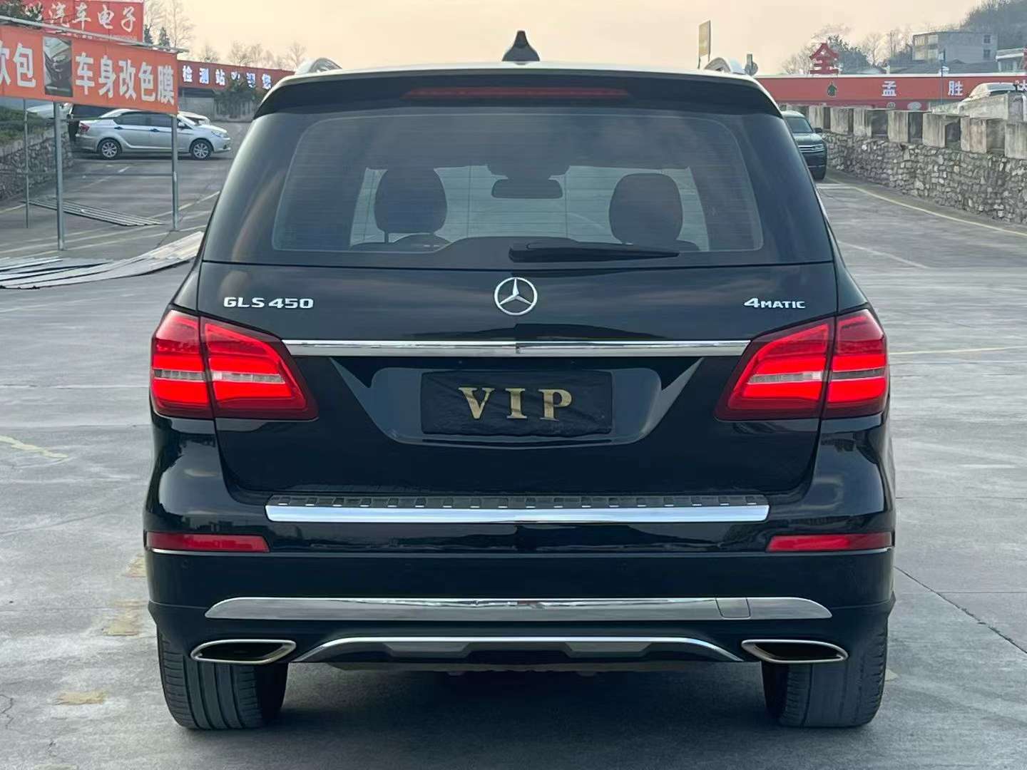 Mercedes-Benz GLS GLS320 7-Seat AWD Full-size SUV 8
