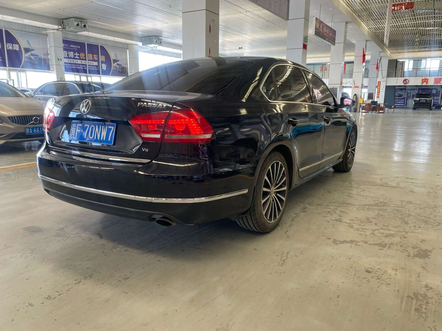 Volkswagen Passat 3.0L V6 9