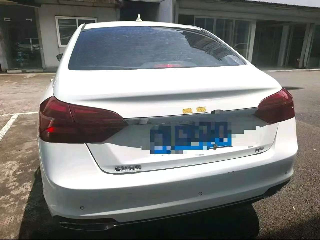 Geely Emgrand 2020 1.5L Manual Comfort 5