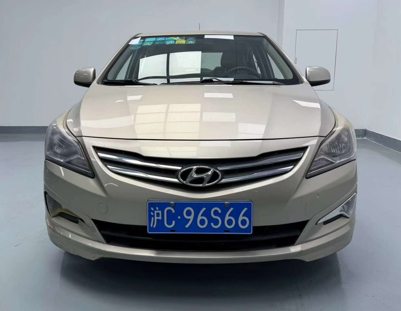 Hyundai Verna 1.4 2
