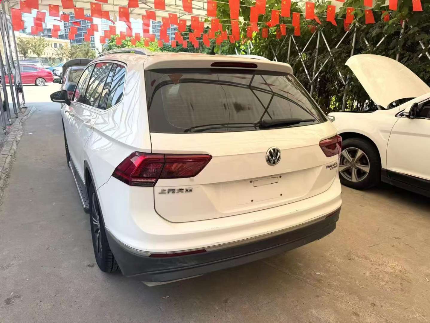 Volkswagen Tiguan L 2017 2.0T AWD 380 Flagship Edition 3