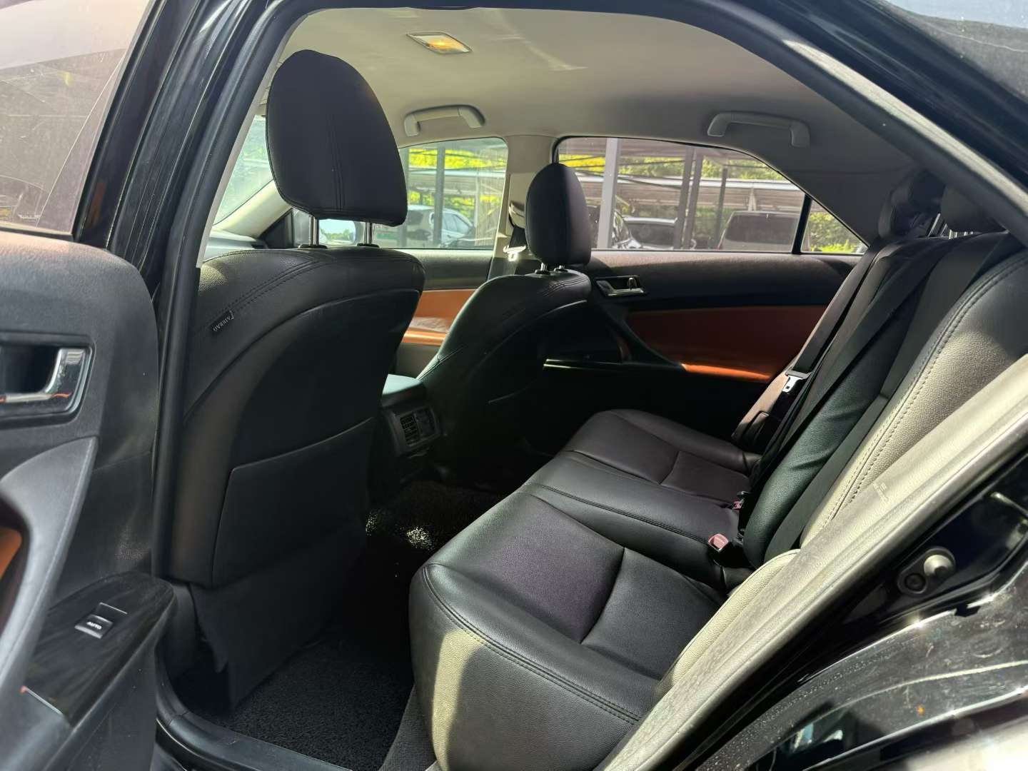 Toyota Reiz 5