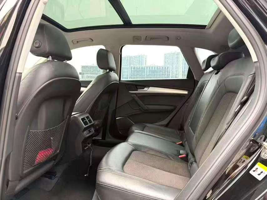 Audi Q5L 2.0T 40 Fashion 6