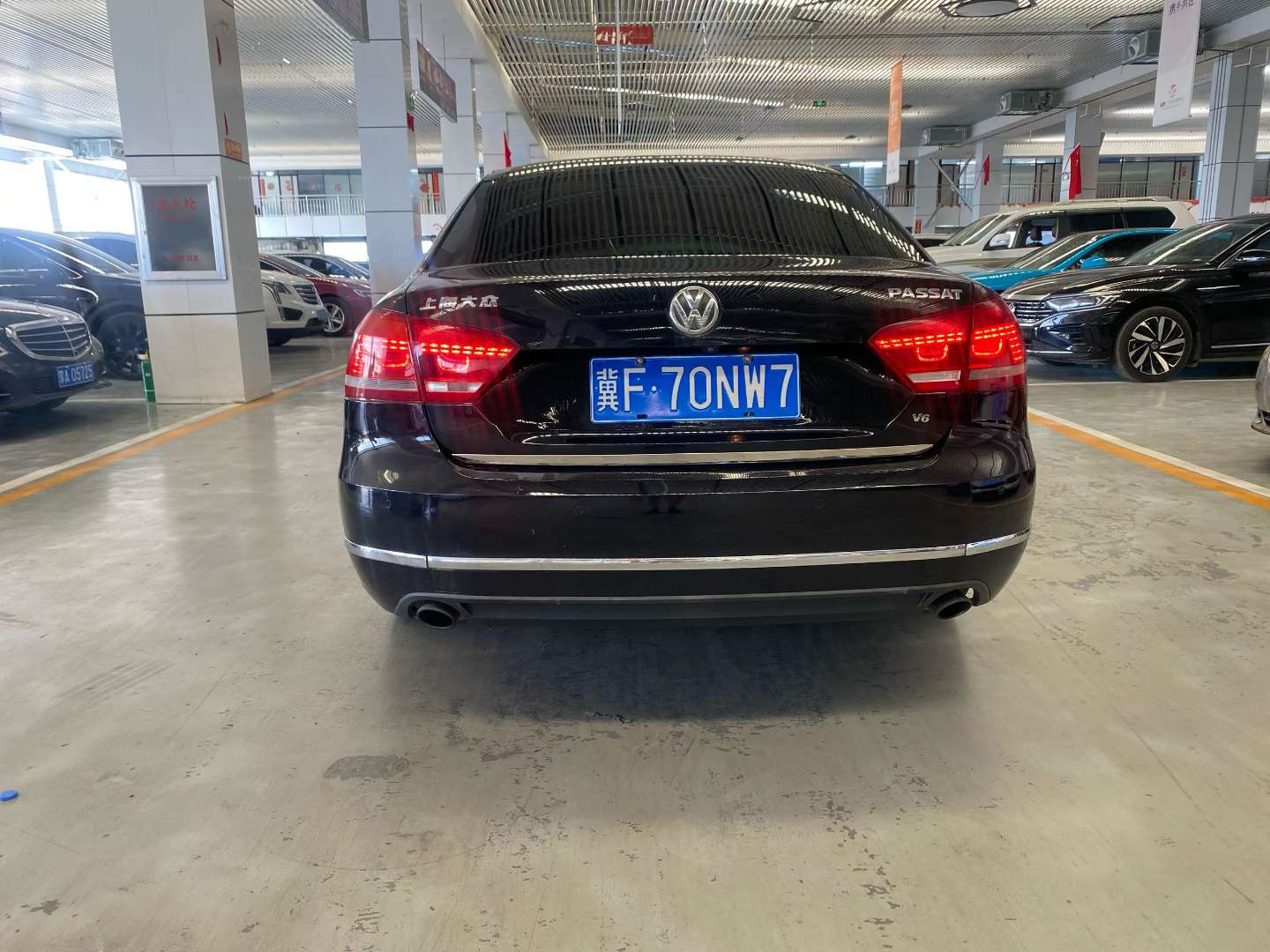 Volkswagen Passat 3.0L V6 8