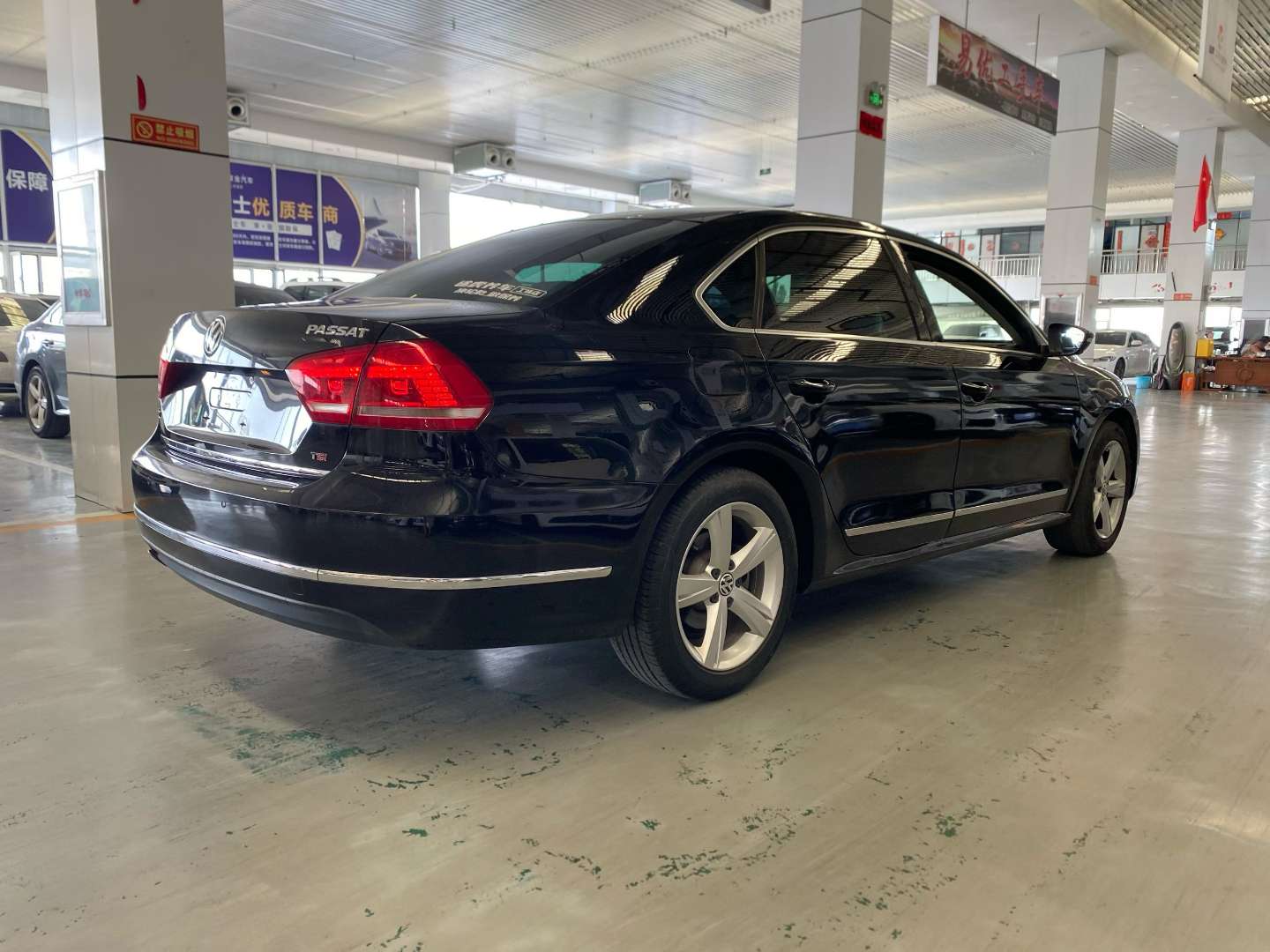 Volkswagen Passat 9