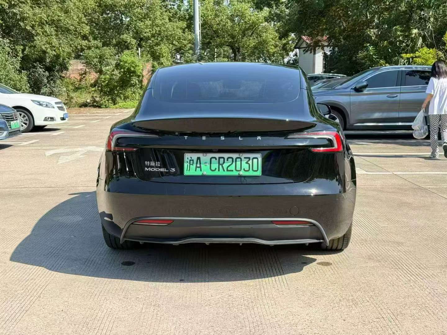 Tesla Model 3 5
