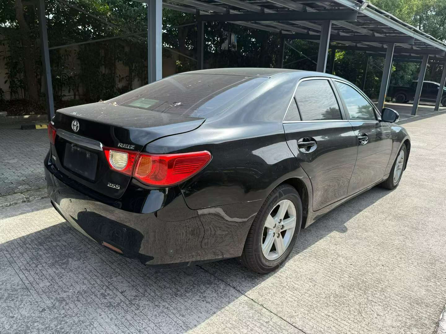 Toyota Reiz 7