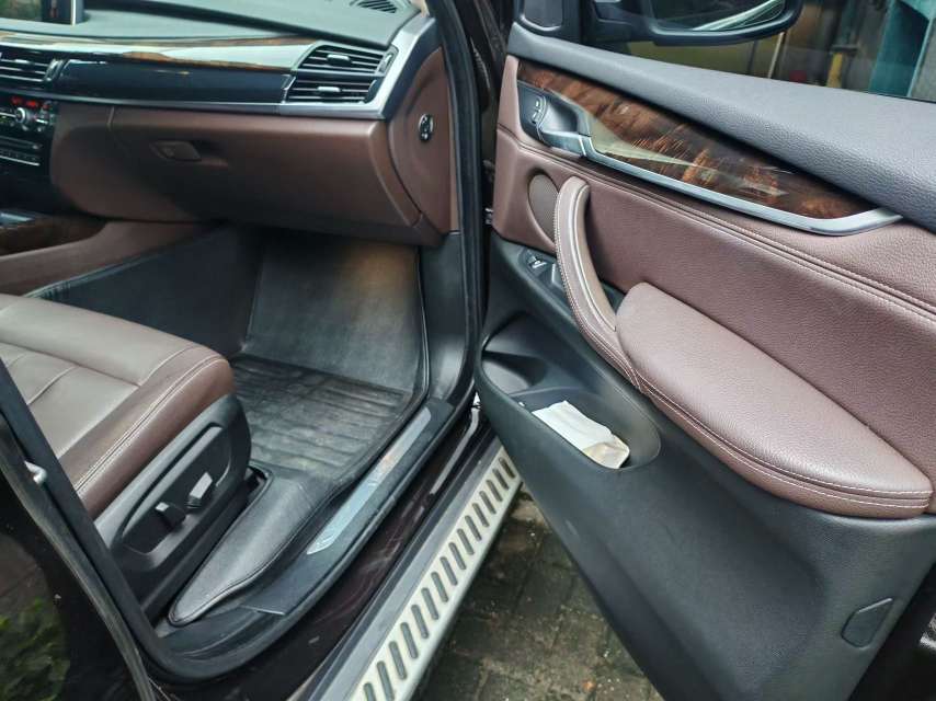 BMW X5 3.0T Elegant Edition 4