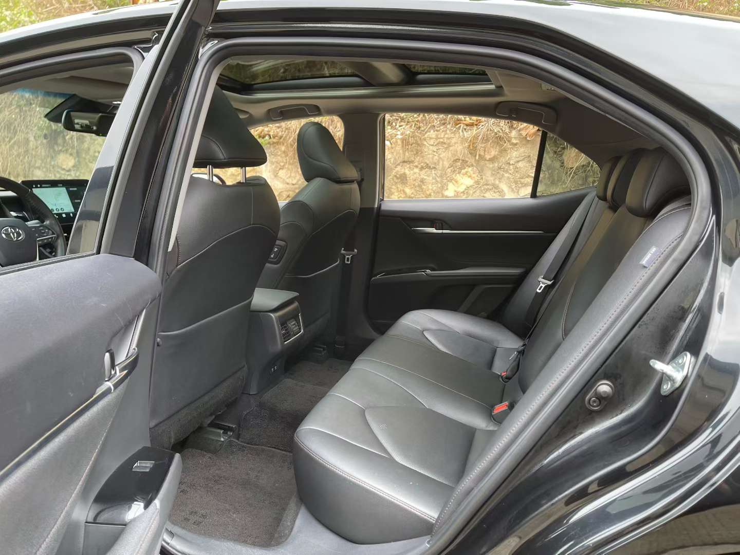 Toyota Camry 2021 2.5G Luxury 6