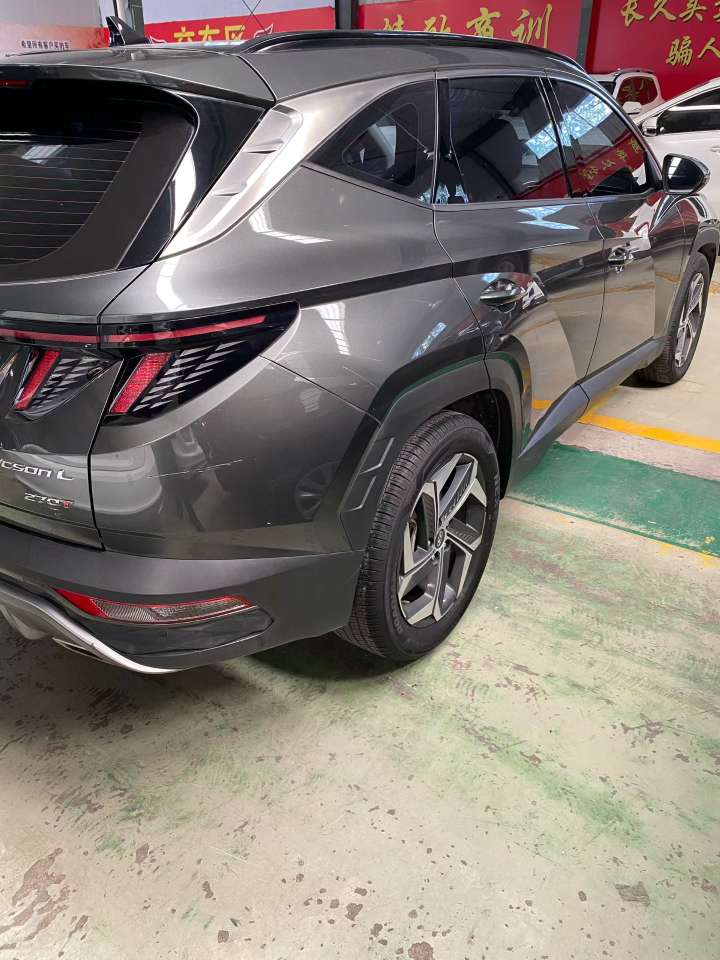 Hyundai Tucson L 1.5T DCT LUX Premium Edition 4