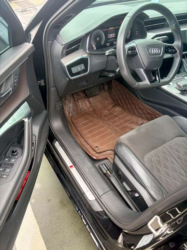 Audi A6L 3.0T 55 quattro Prestige Dynamic 3