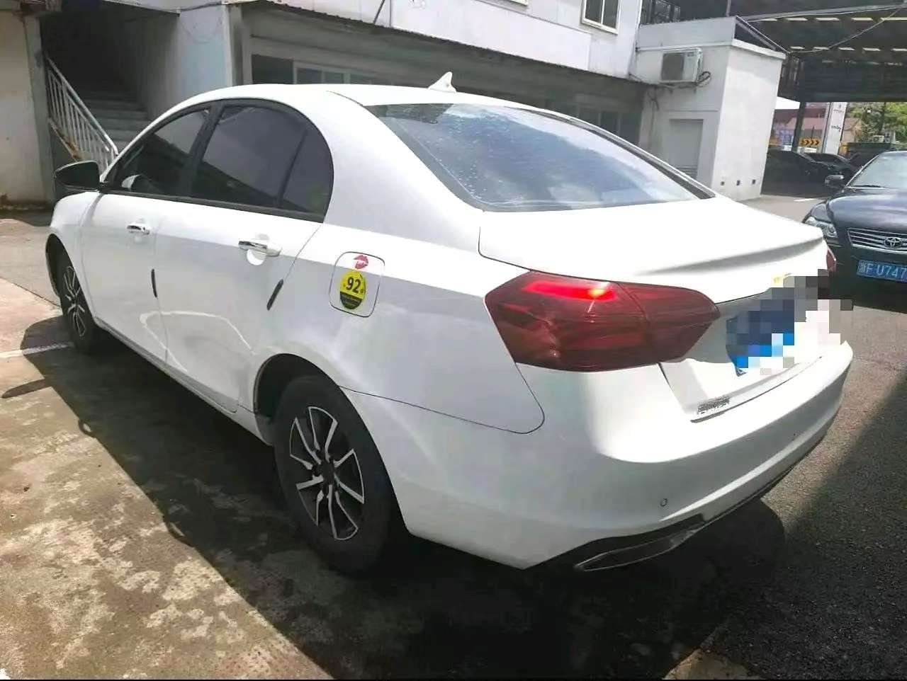 Geely Emgrand 2020 1.5L Manual Comfort 4