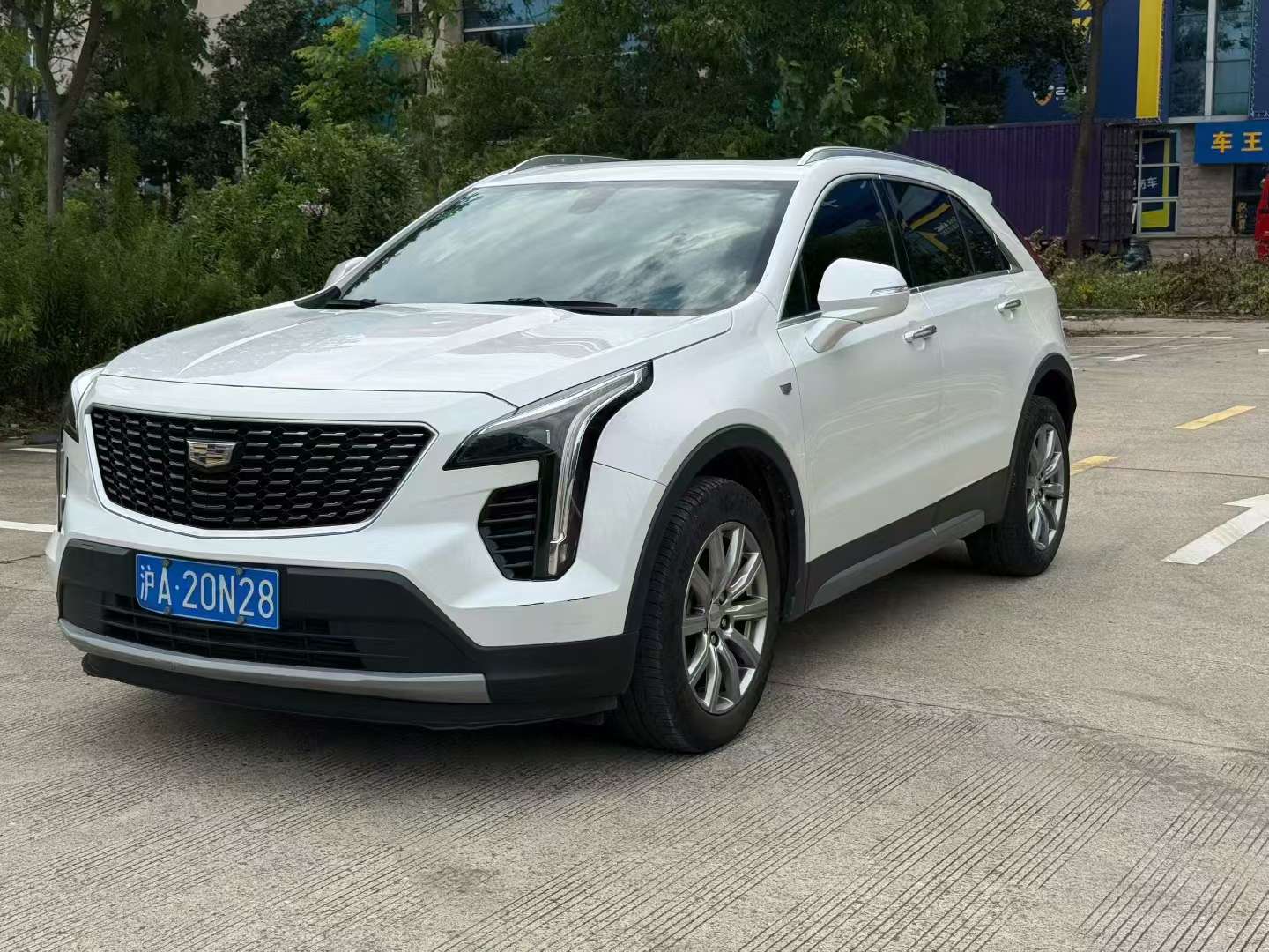Cadillac XT4 28T FWD Luxury 2