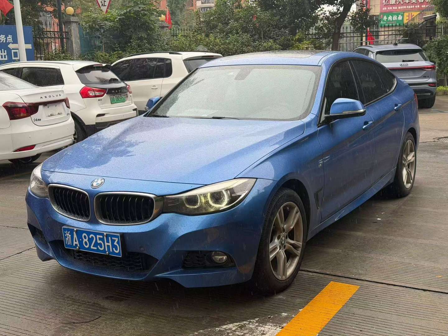 BMW 320i GT 320i GT M Sport Package 3