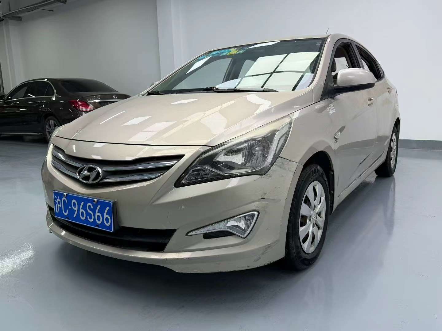 Hyundai Verna 1.4