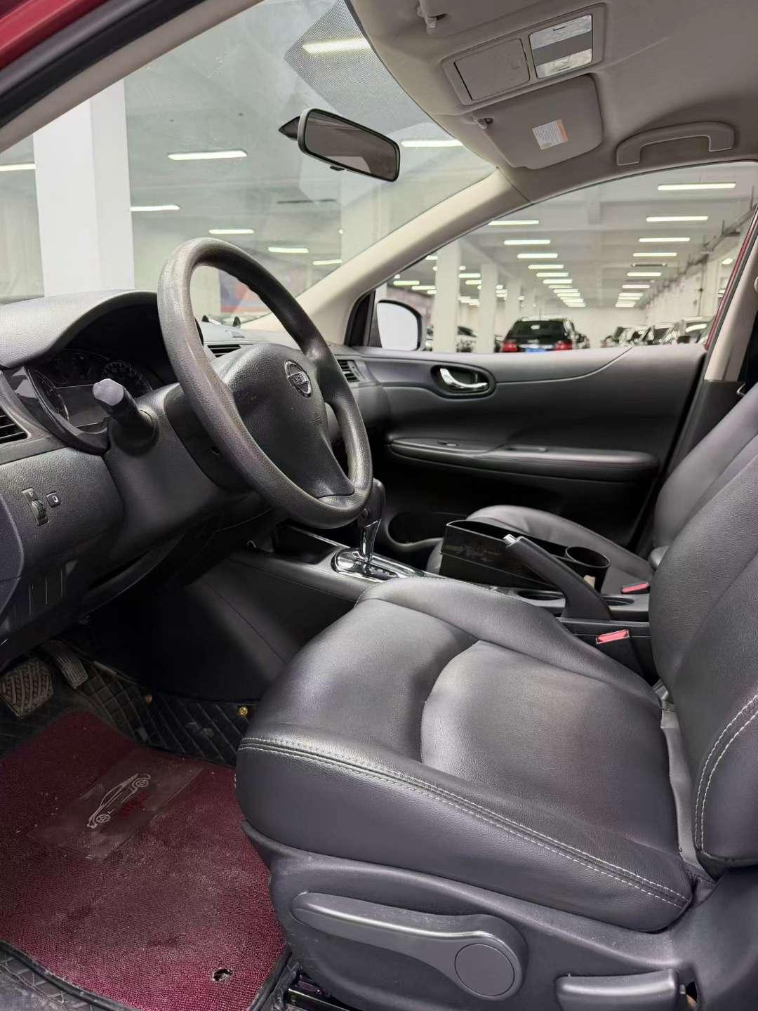 Nissan Tiida 1.6 XE 7