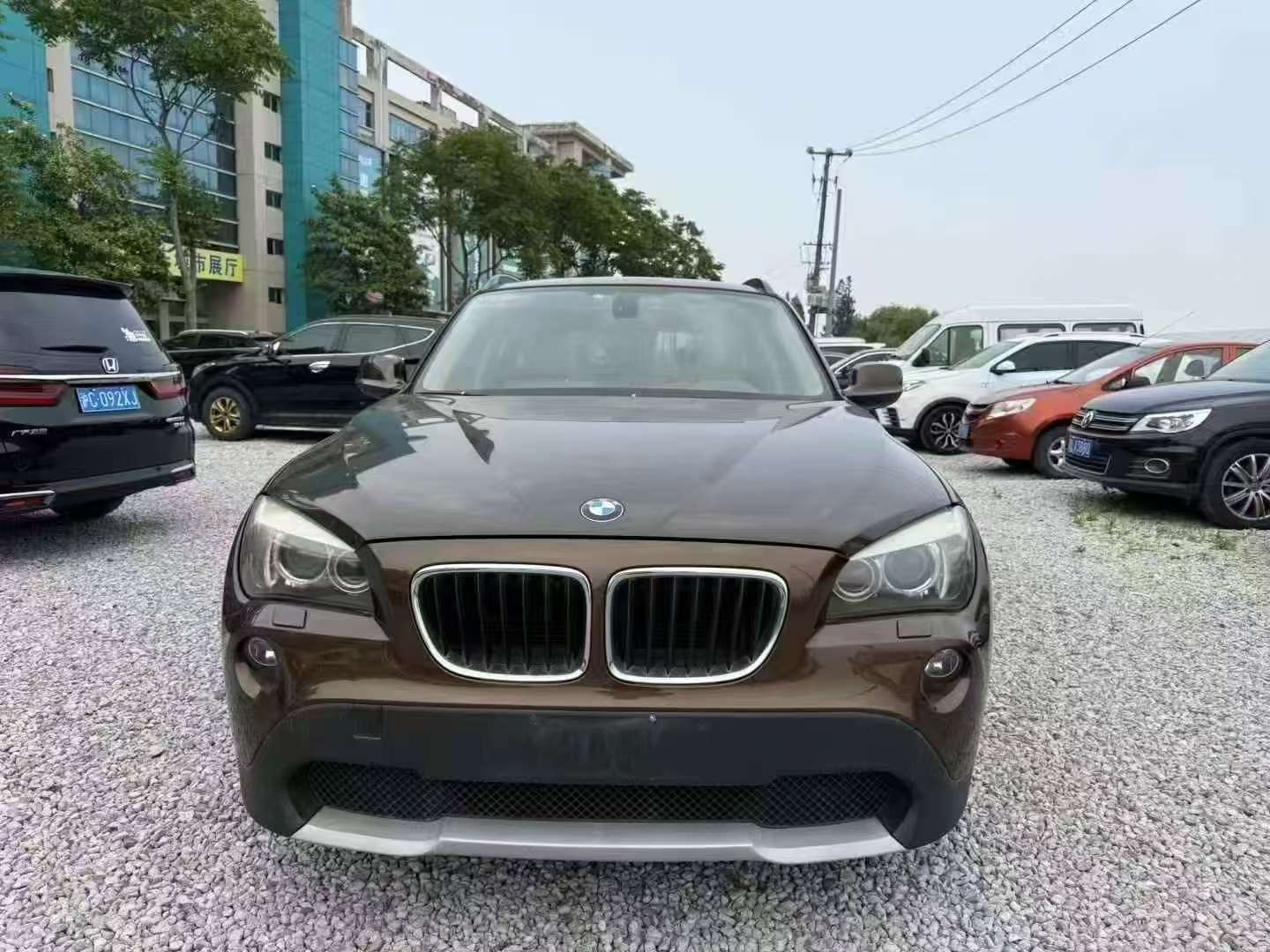 BMW X1 2.0T Panoramic Sunroof Leading Edition 2