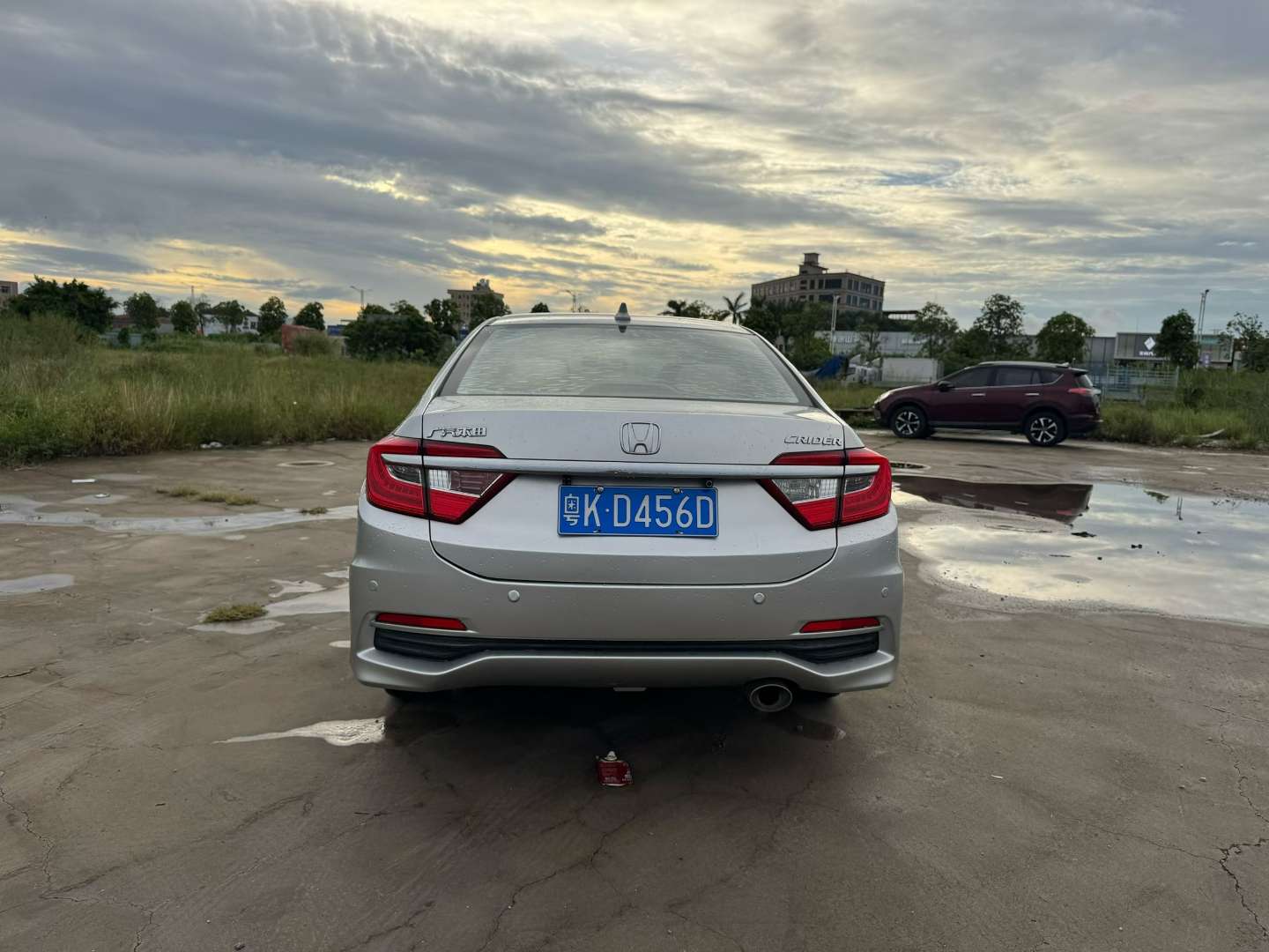 Honda Crider 1.8 Automatic Luxury Edition 5