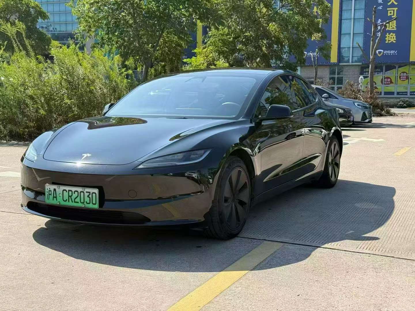 Tesla Model 3 2