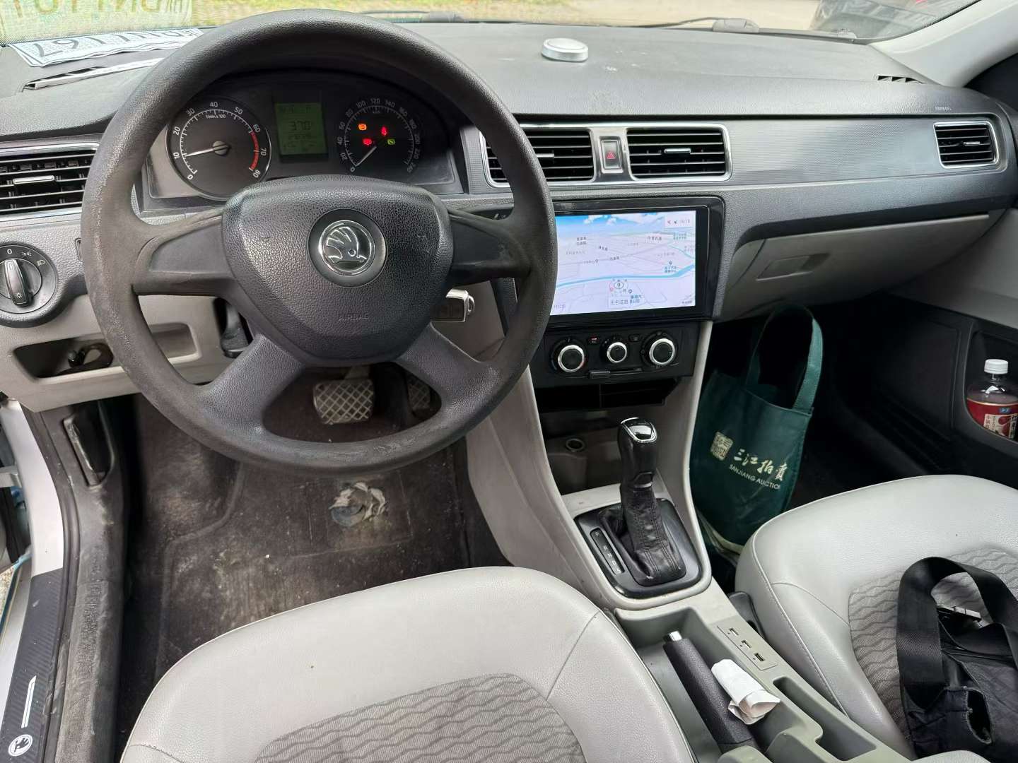 Skoda Rapid 1.6L Automatic Sunroof 4