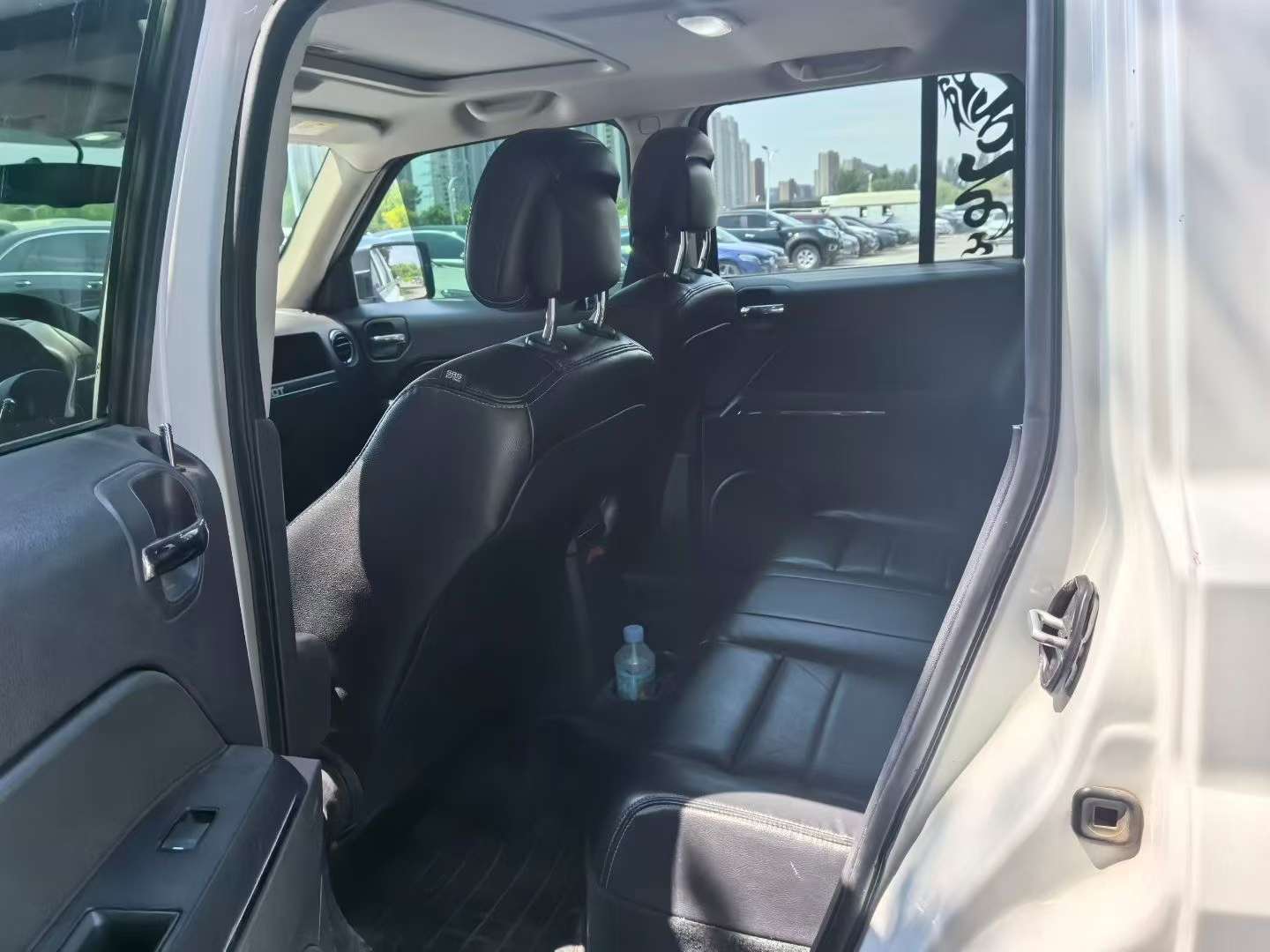 Jeep Liberty 2.4L Imported 4WD High Trim 4