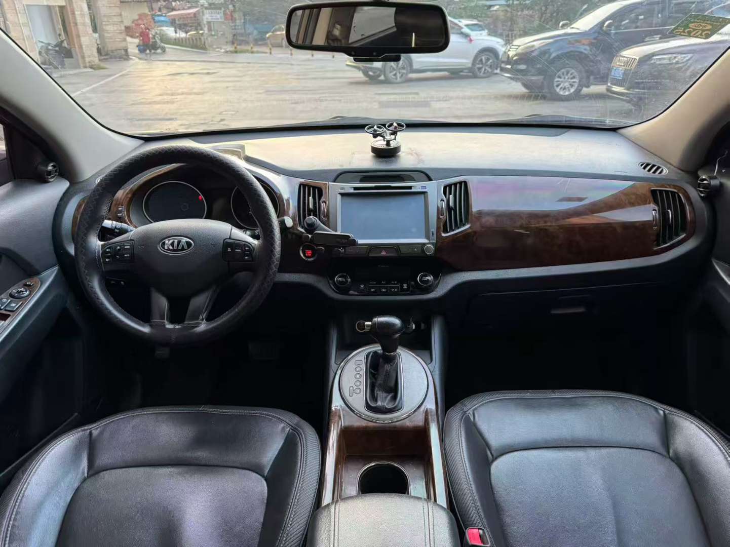 Kia Sportage 2.0L Automatic FWD GLS 7