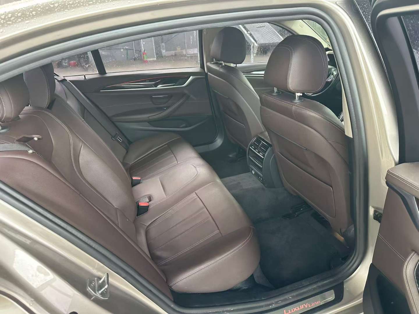 BMW 5 Series 2.0T Luxury Design Package 8