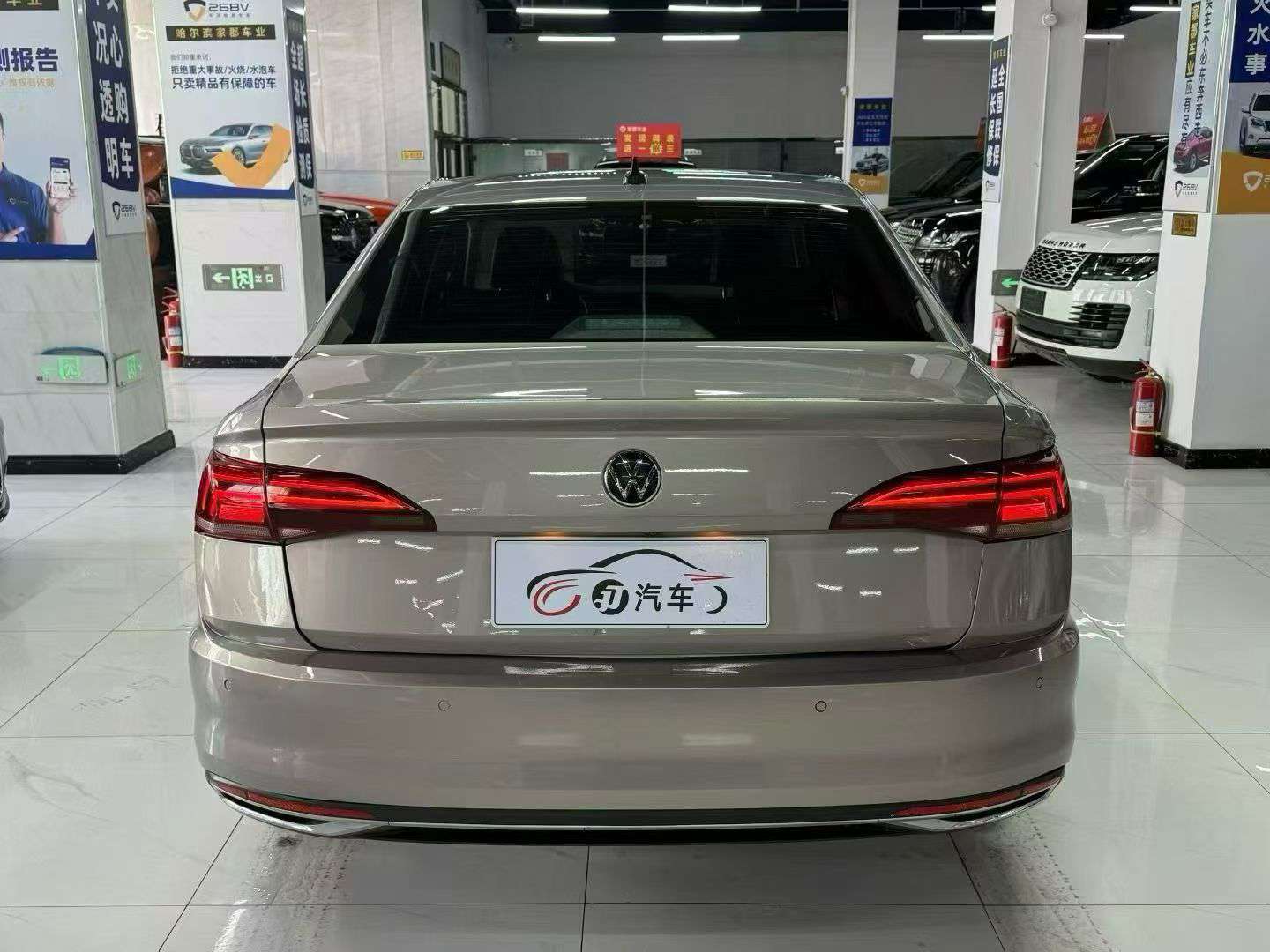 Volkswagen Bora 1.5L Automatic 5