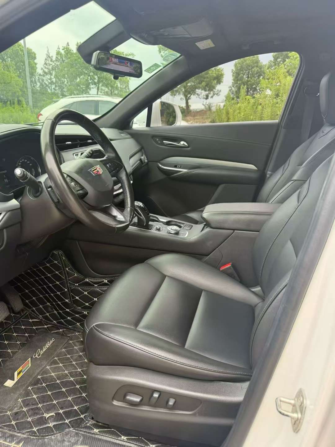 Cadillac XT4 28T FWD Luxury 7