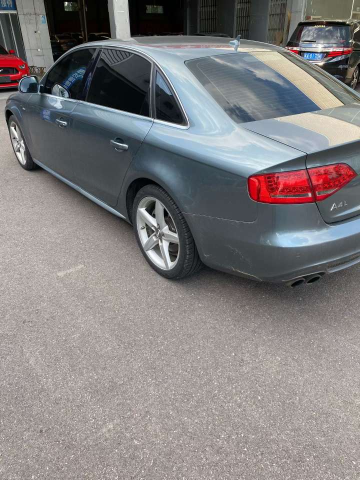 Audi A4L 2.0T High Trim 5