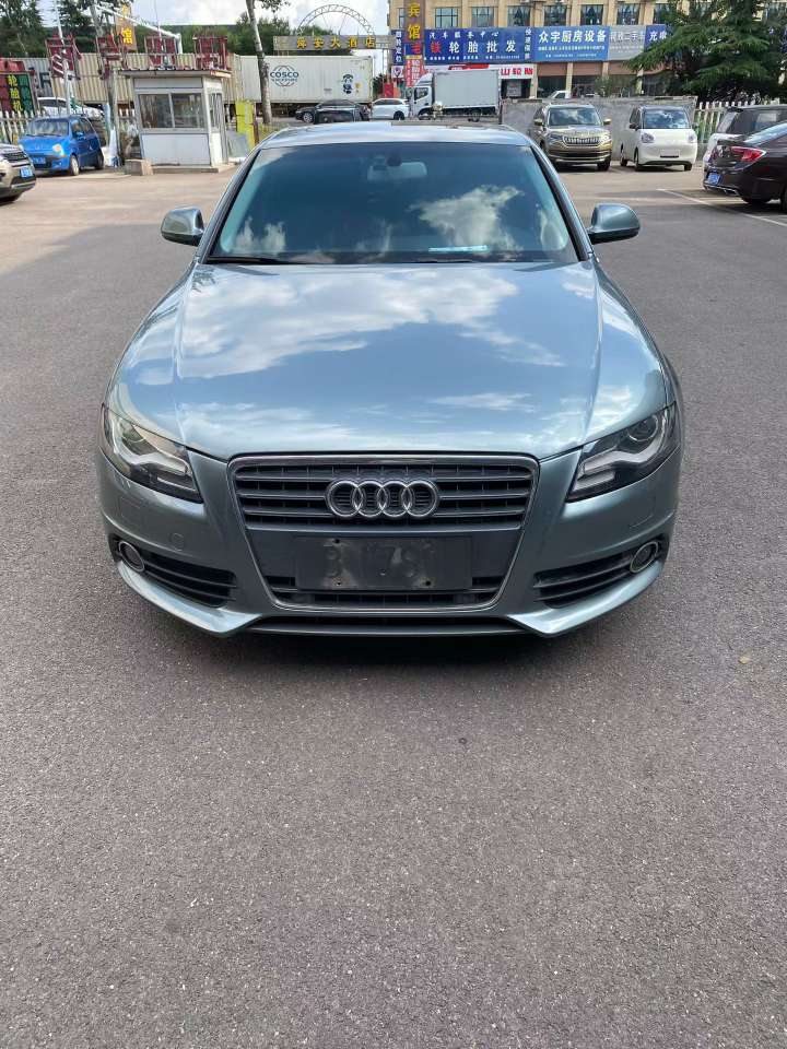 Audi A4L 2.0T High Trim