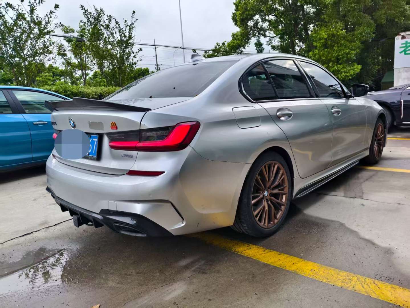 BMW 3 Series 325i Shadow Edition 6