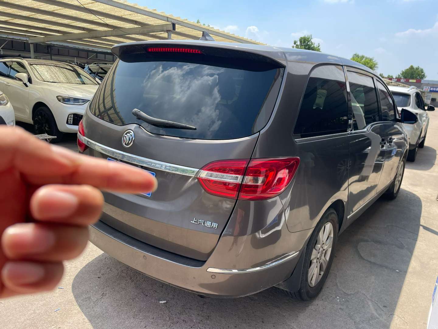 Buick GL8 3.0L Luxury Business Haoya Edition 6