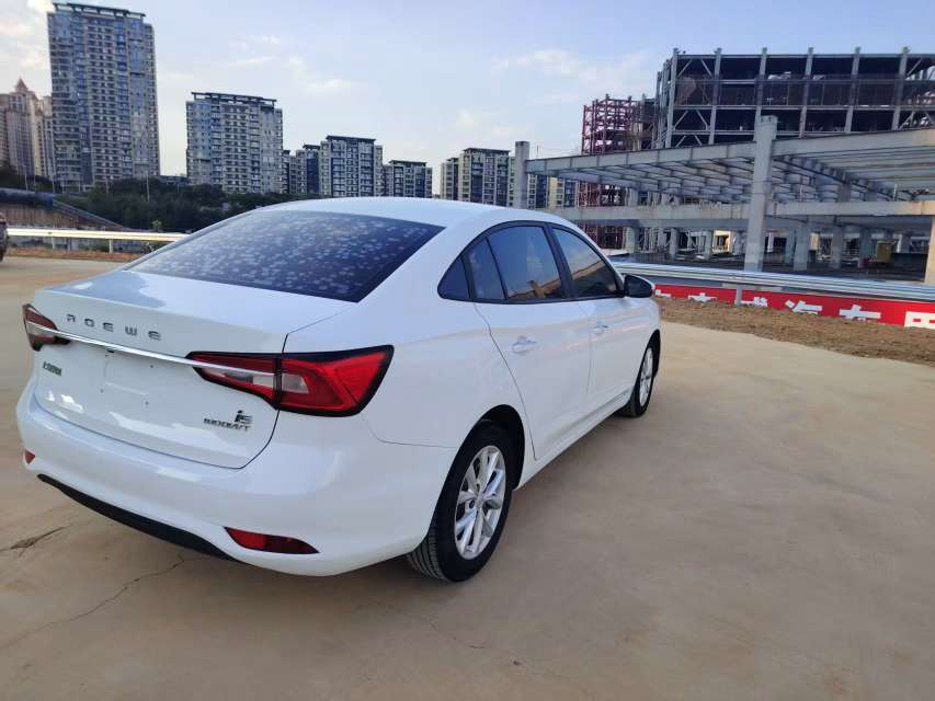 Roewe i5 6