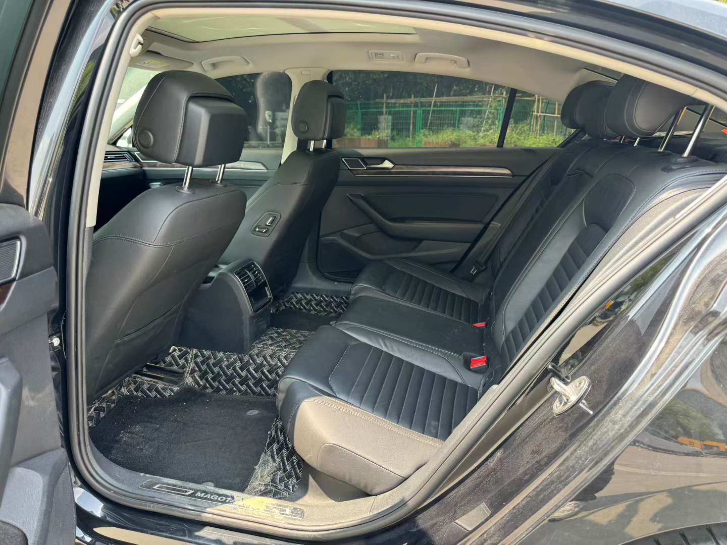 Volkswagen Magotan 2019 330TSI DSG Leading Edition China VI 3