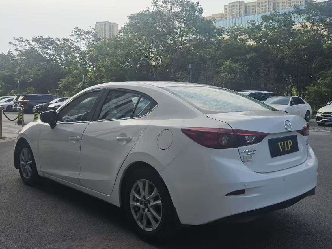 Mazda Axela 1.5L Automatic 5