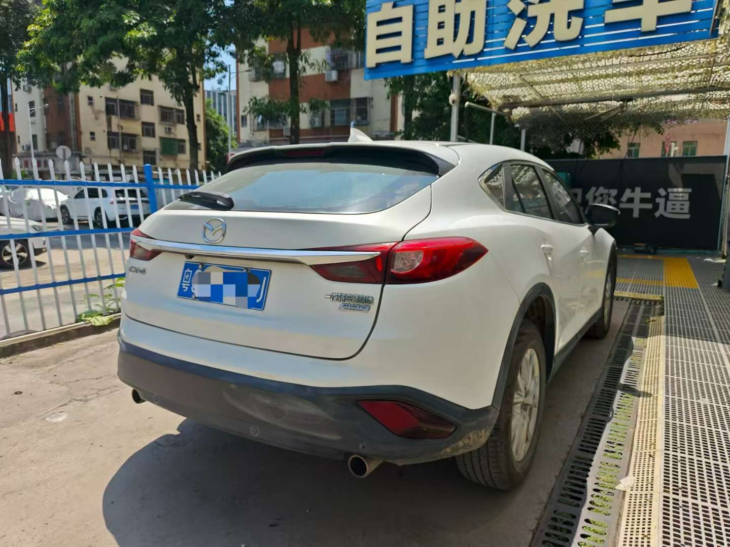Mazda CX-4 2.0L Automatic 2WD SkyActiv Vitality Edition 3