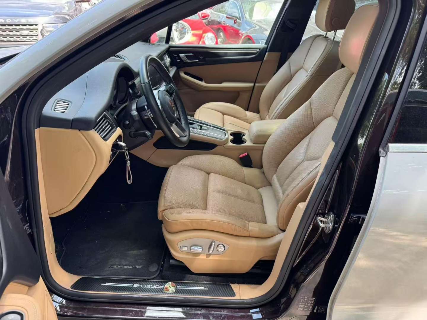 Porsche Macan 2.0T 6