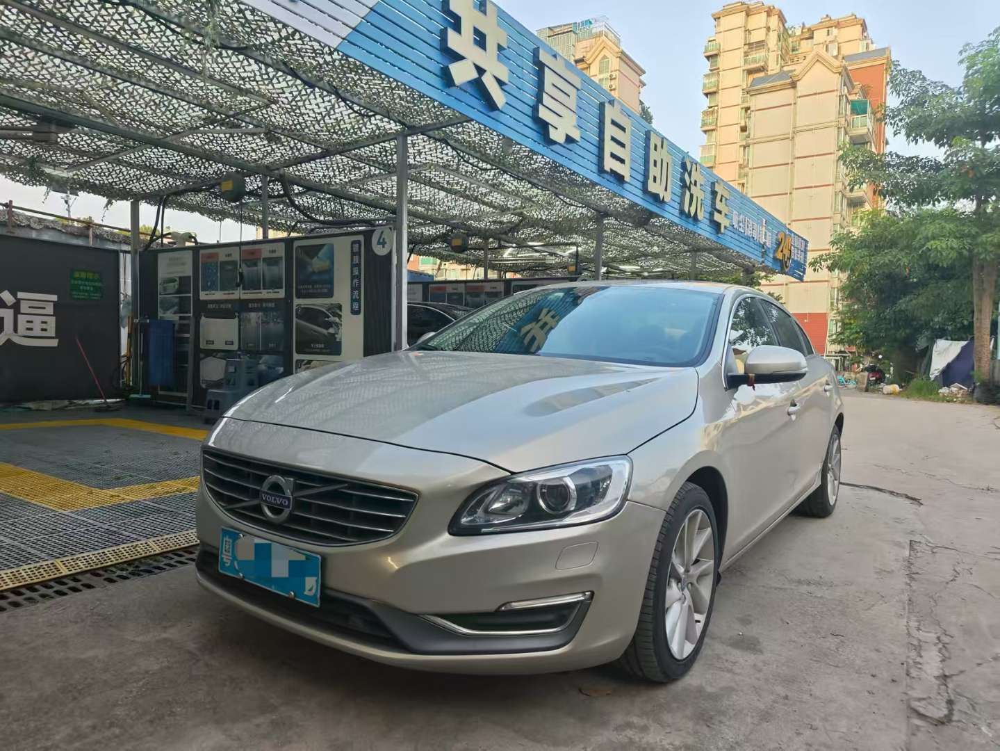 Volvo S60 T4 Advanced Edition 2