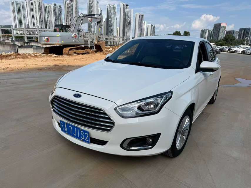 Ford Escort 1.5L Automatic 2