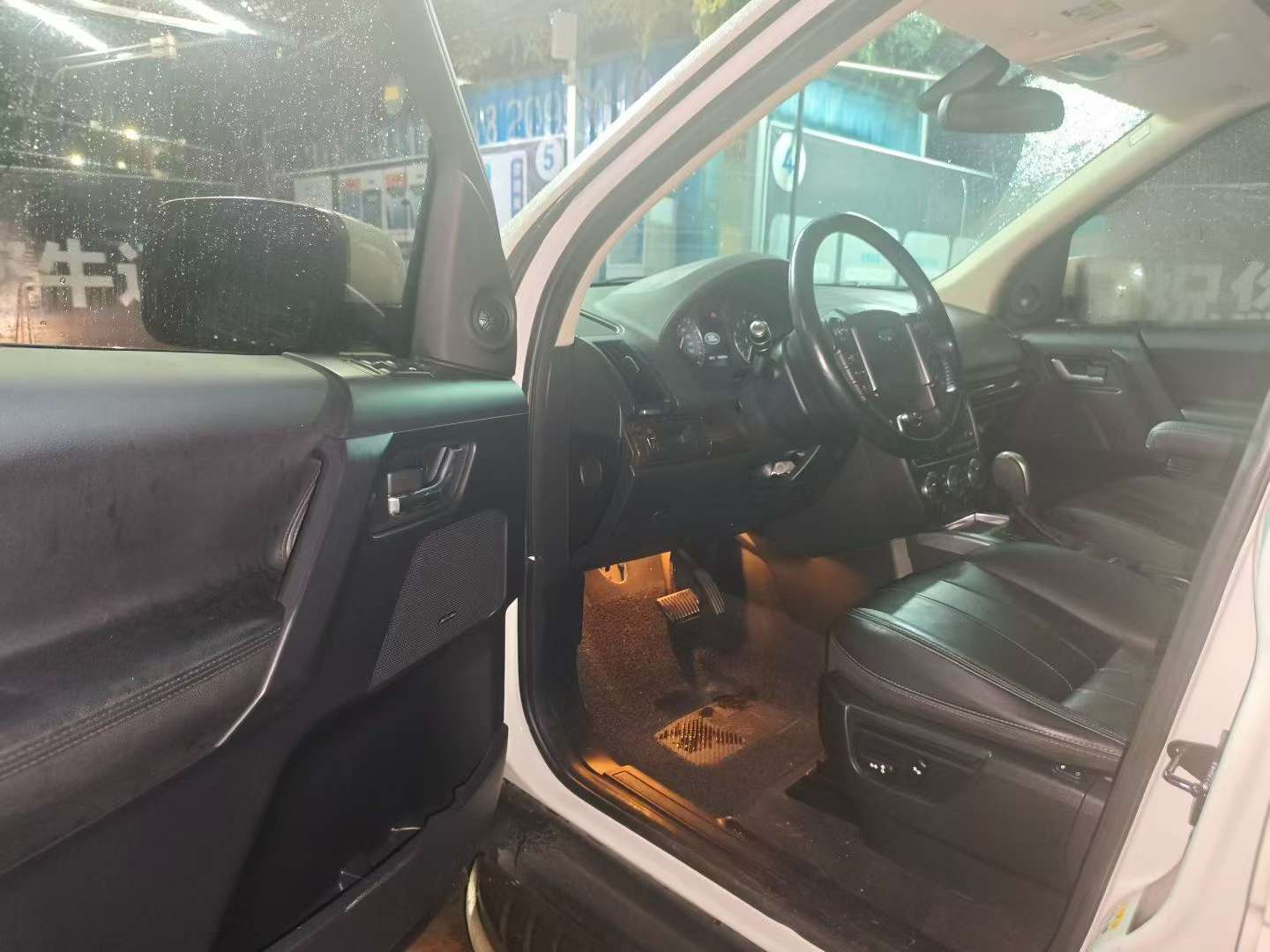 Land Rover Freelander 2 2.0T Si4 SE Gasoline 4