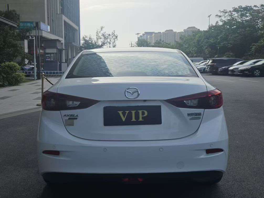 Mazda Axela 1.5L Automatic 6