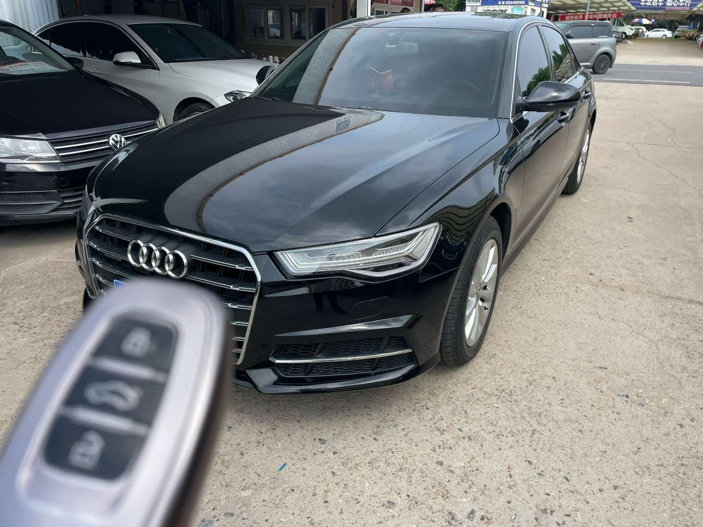 Audi A6L 2.5 High Spec Comfort Version